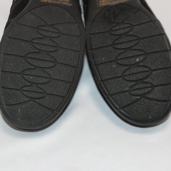 Classique Faux Suede Slip-On Shoes - Picture 12 of 15